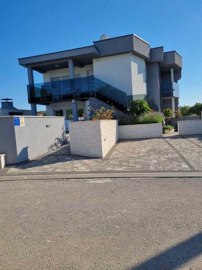 Apartman Paola Vrh  Exterior foto